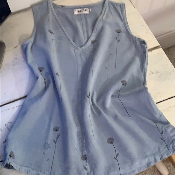 Timbuktu Sleeveless Top in Artsy Chambray Cloth. - Picture 5 of 9